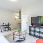 Jmf House Daire