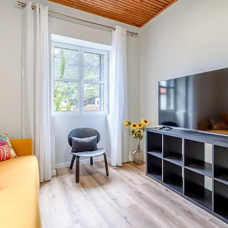 Jmf House Apartament *